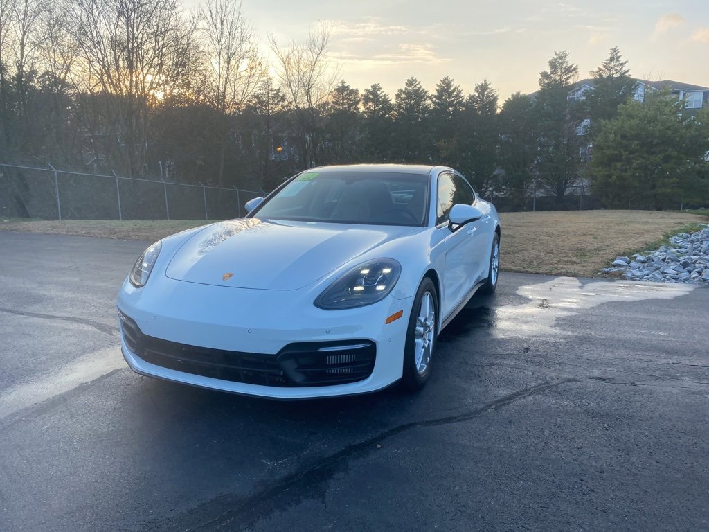 Used 2022 Porsche Panamera Base image 1