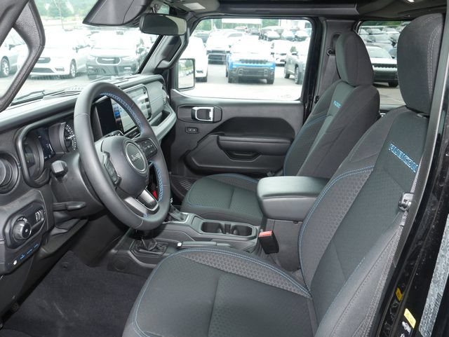 Used 2025 Jeep Wrangler Unlimited Rubicon 4xe AWD/4WD image 2