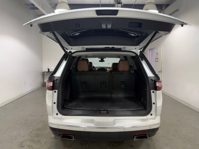 Certified 2021 Chevrolet Traverse High Country w/ LPO, Floor Liner Package AWD/4WD image 8