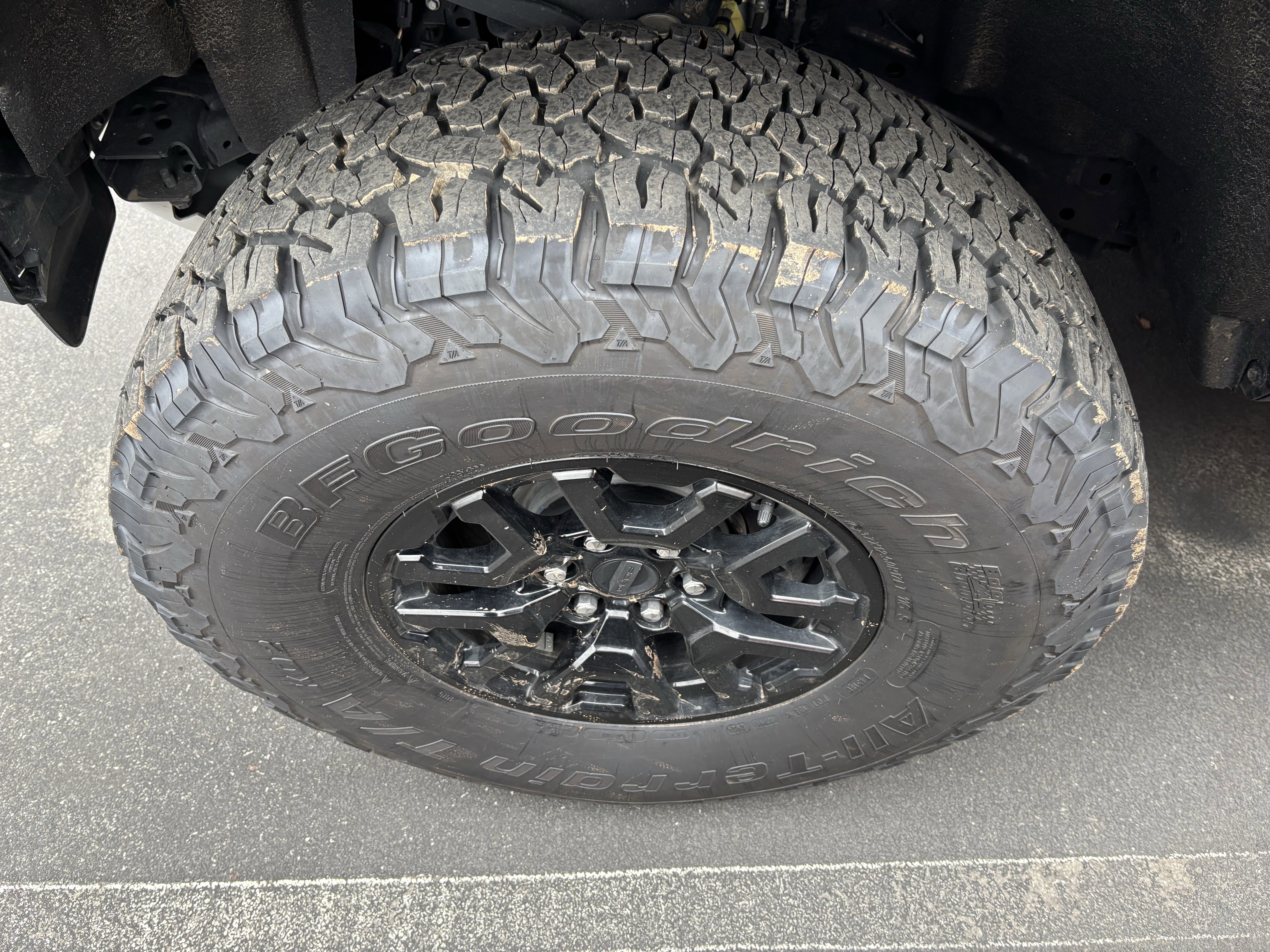 Used 2024 Ford Bronco Raptor w/ Interior Carbon Fiber Pack 6 image 32