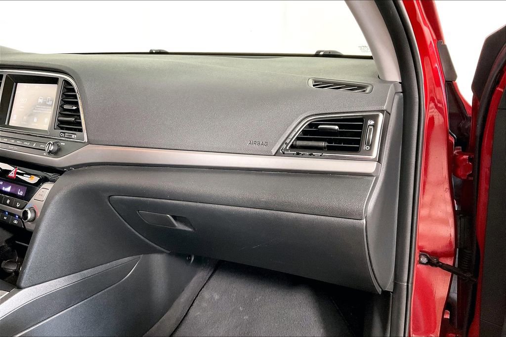 Used 2017 Hyundai Elantra Limited image 14