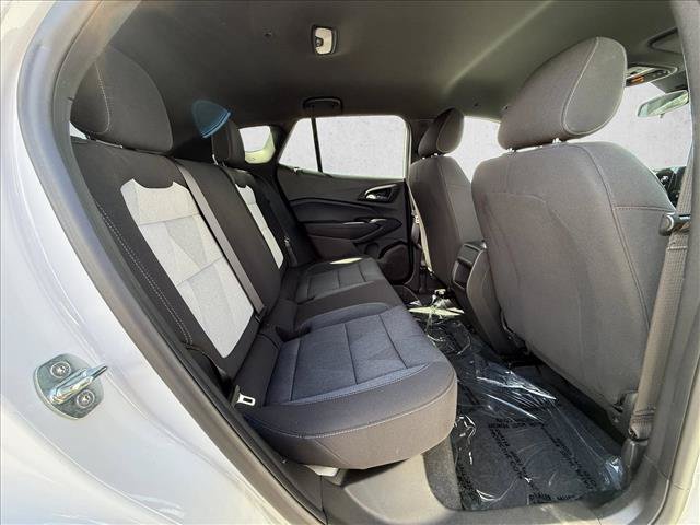Used 2024 Chevrolet Trax RS w/ Driver Confidence Package FWD image 24