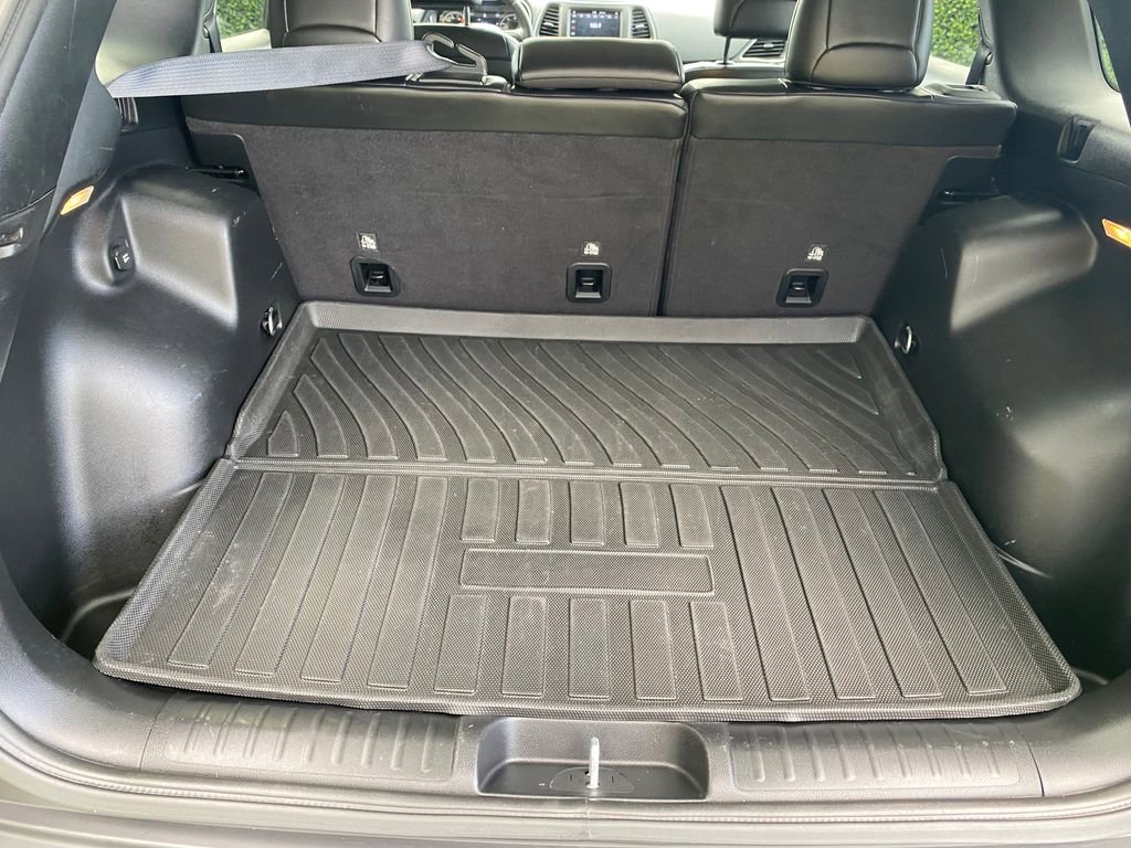 Used 2021 Jeep Cherokee Trailhawk w/ Technology Group AWD/4WD image 10