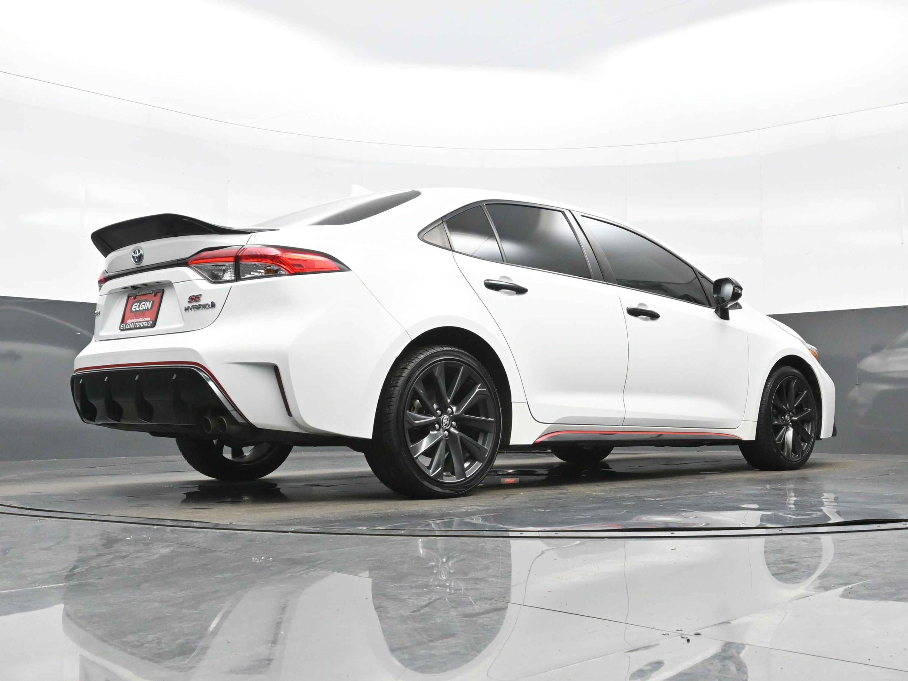 Used 2023 Toyota Corolla SE FWD image 31