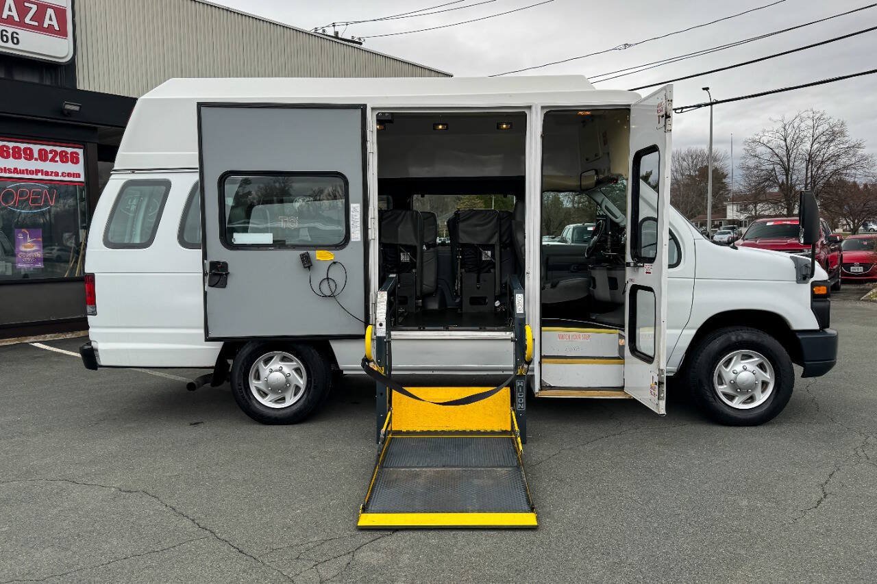 Used 2011 Ford E-350 and Econoline 350 Extended Super Duty w/ PWR Group RWD image 3