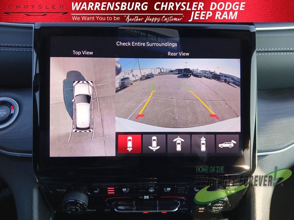 New 2025 Jeep Grand Cherokee L Limited w/ Luxury Tech Group II image 23