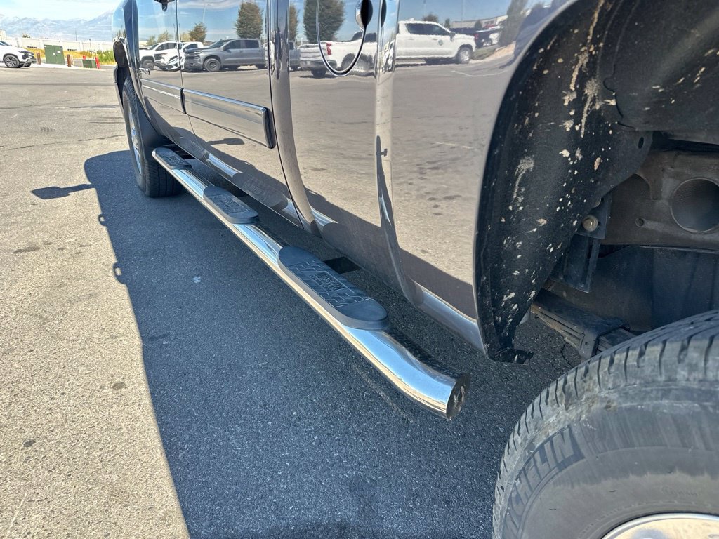 Used 2011 Chevrolet Silverado 2500 LT w/ Interior Plus Package AWD/4WD image 8