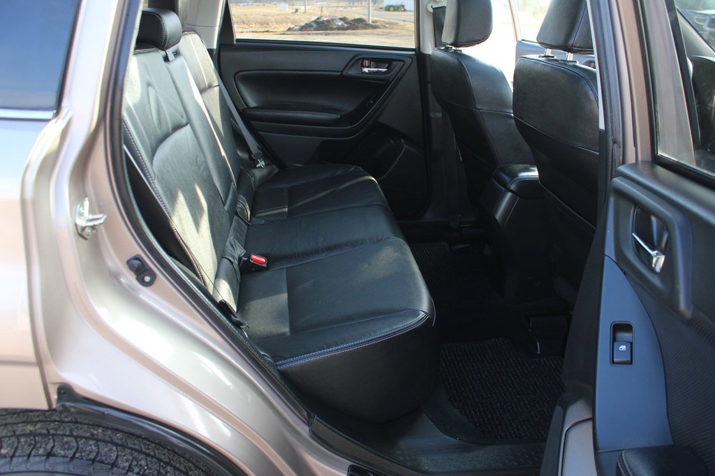 Used 2014 Subaru Forester 2.5i Limited w/ Popular Package #2 AWD/4WD image 39