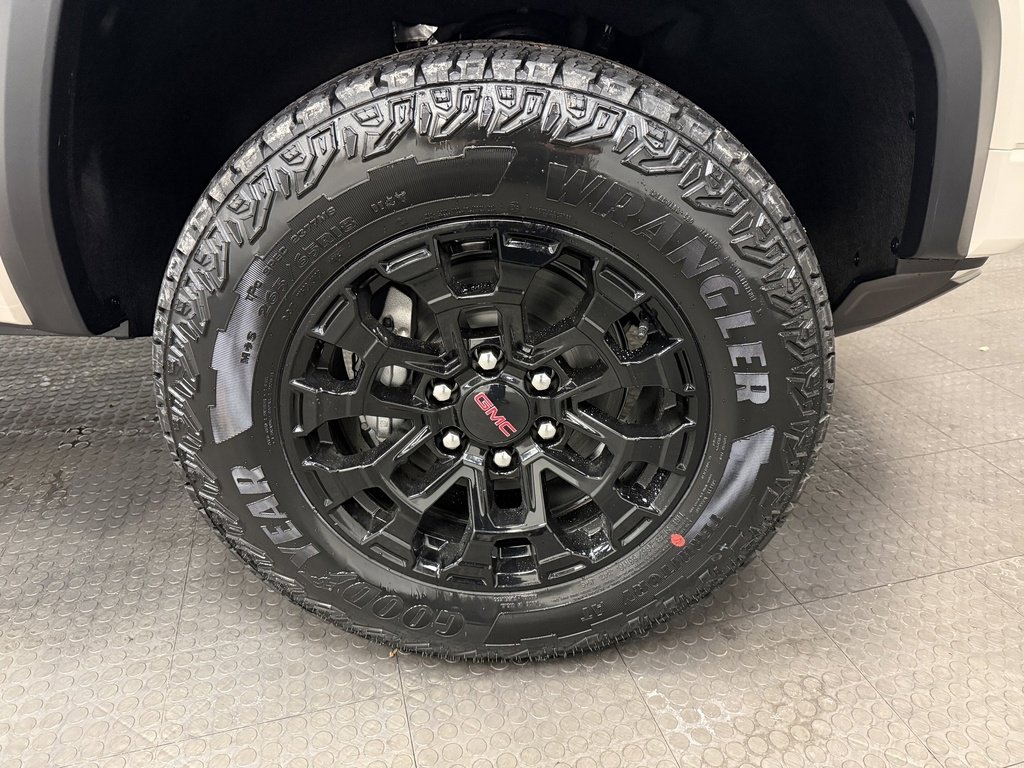 New 2026 GMC Canyon Elevation w/ Convenience Package image 14