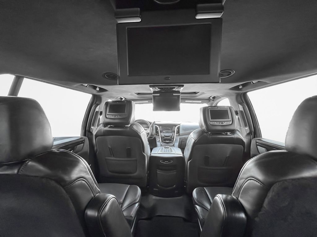 Used 2017 Cadillac Escalade ESV Platinum image 21