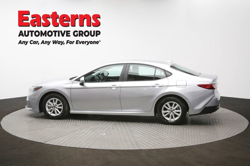 Used 2025 Toyota Camry LE image 63
