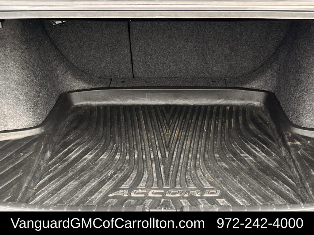 Used 2018 Honda Accord EX-L image 30