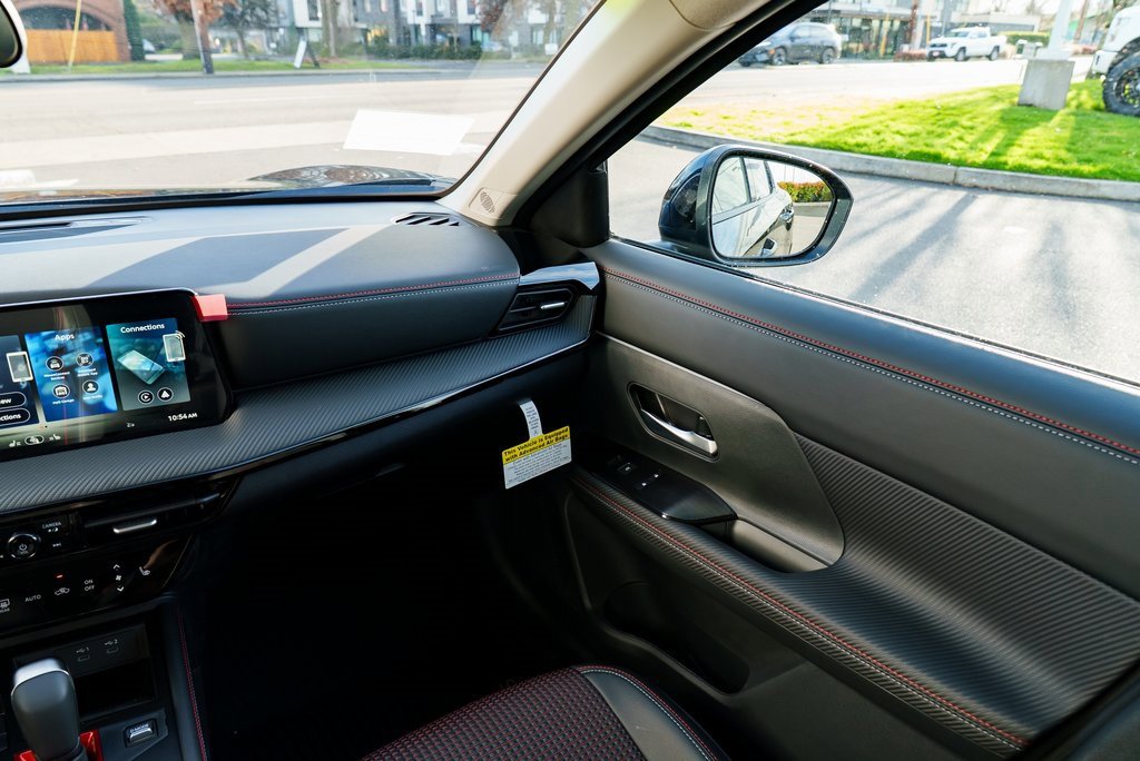 New 2026 Nissan Kicks SR image 10