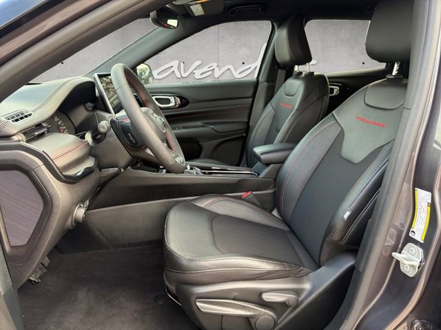 Used 2024 Jeep Compass Trailhawk image 19