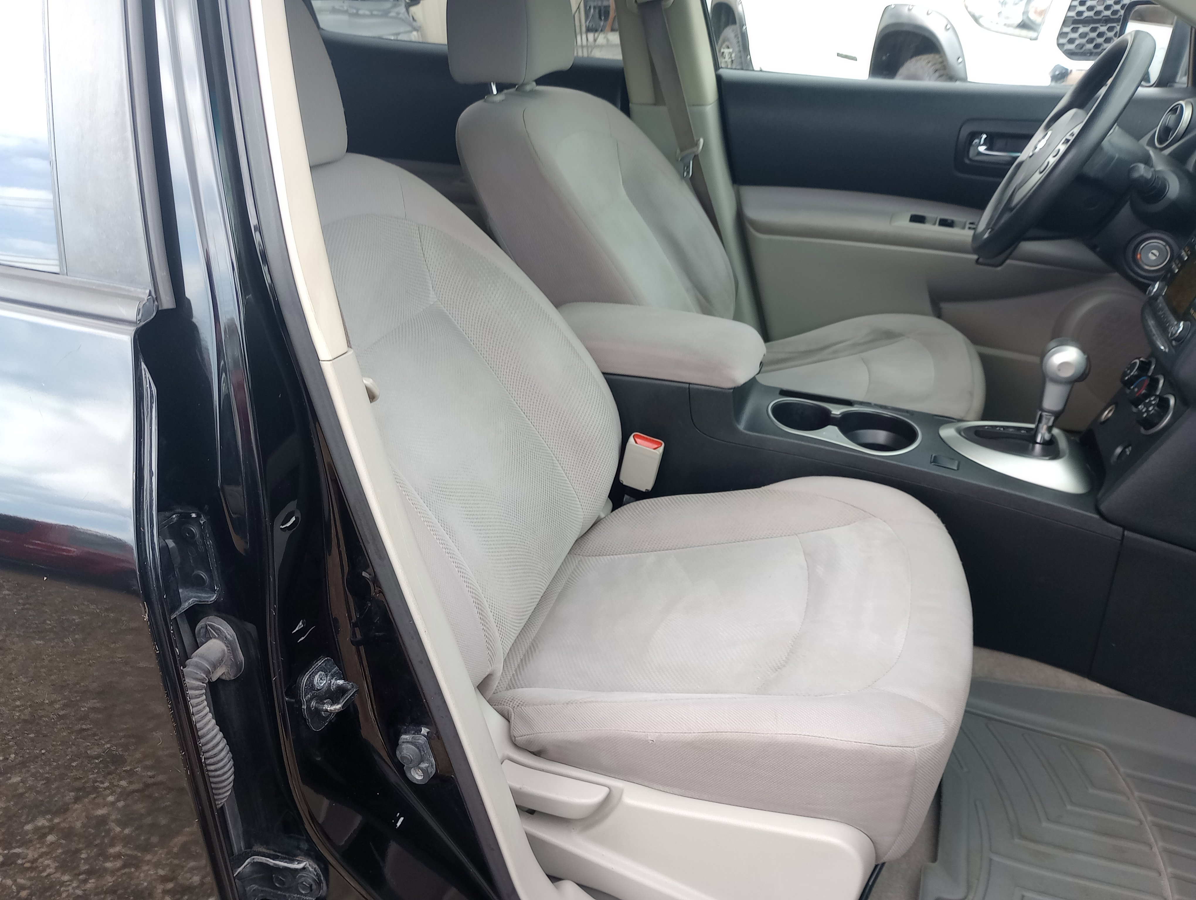 Used 2013 Nissan Rogue S w/ Special Edition Pkg image 14