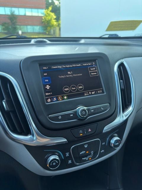 Used 2023 Chevrolet Equinox LT AWD/4WD image 14