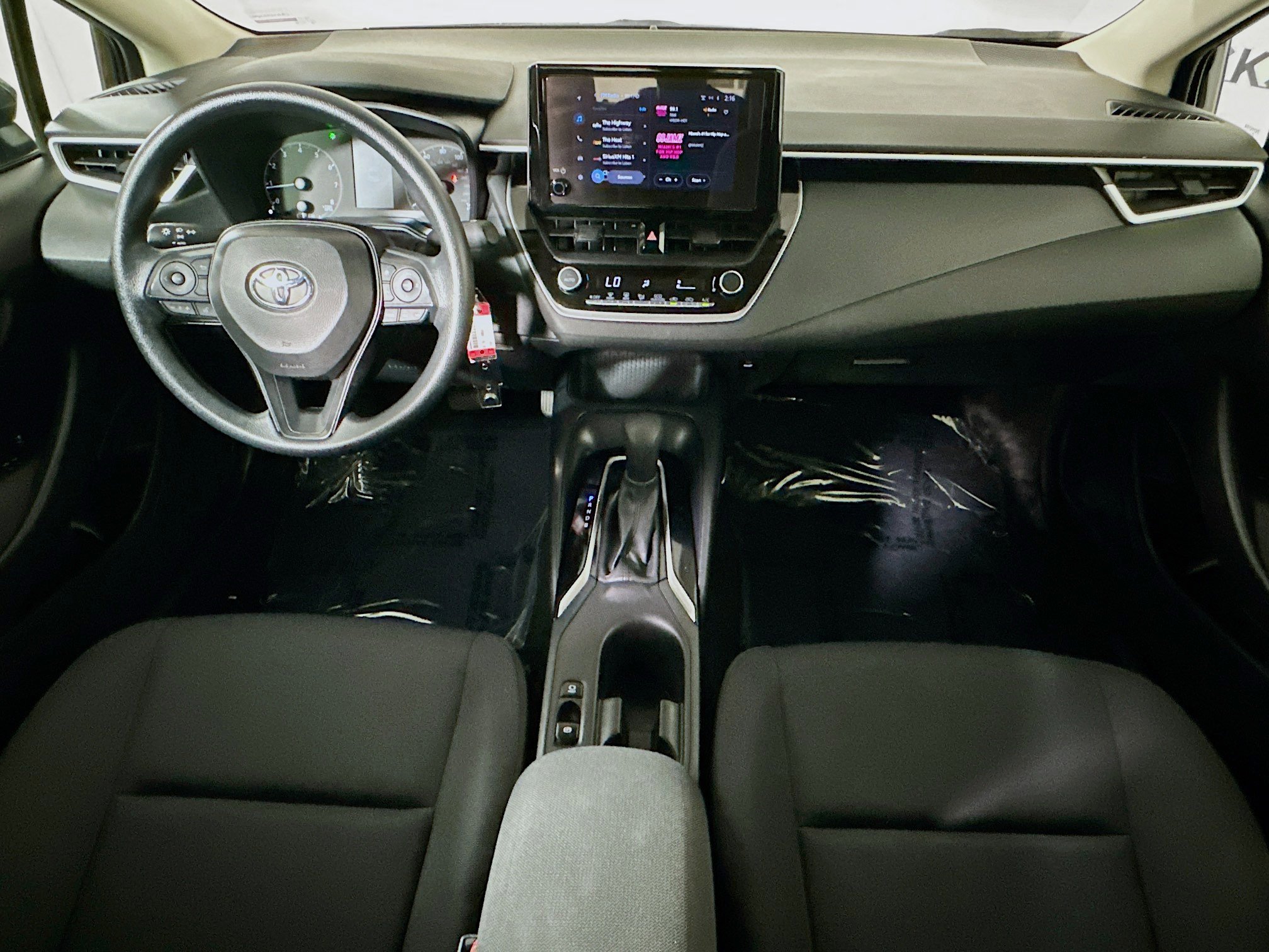 Used 2024 Toyota Corolla LE image 26