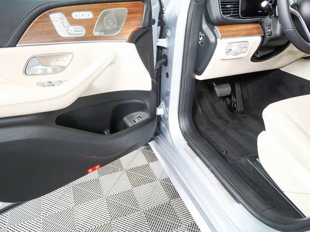 Used 2024 Mercedes-Benz GLE 450 4MATIC image 8