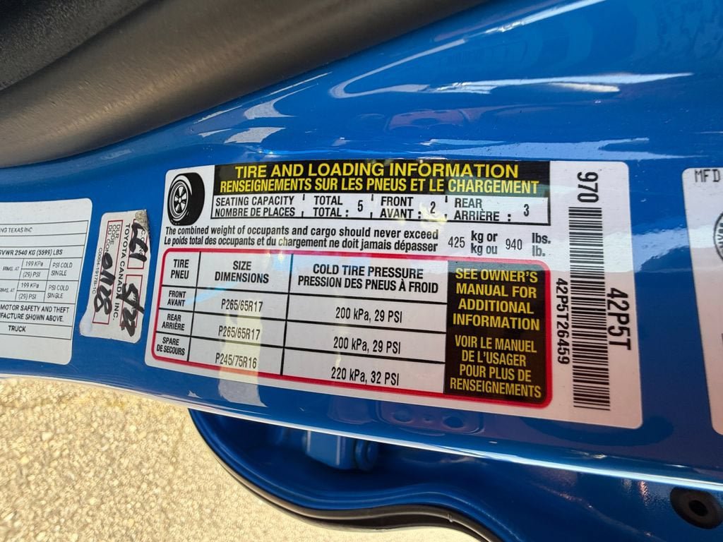 Used 2021 Toyota Tacoma TRD Sport AWD/4WD image 36