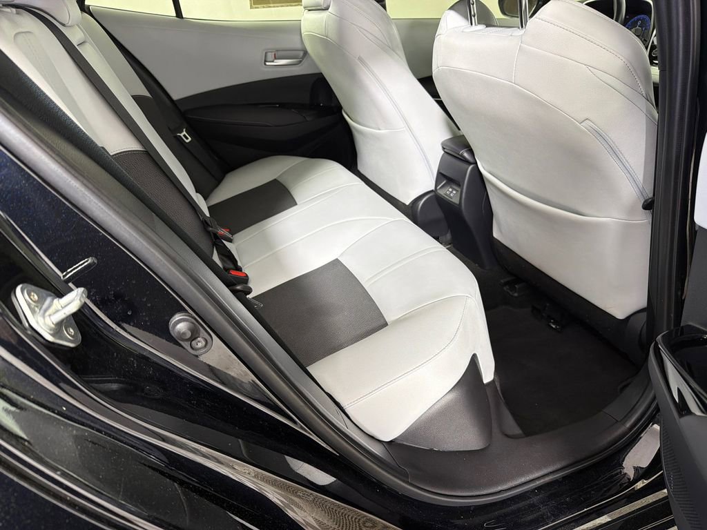 Used 2025 Toyota Corolla XSE image 15