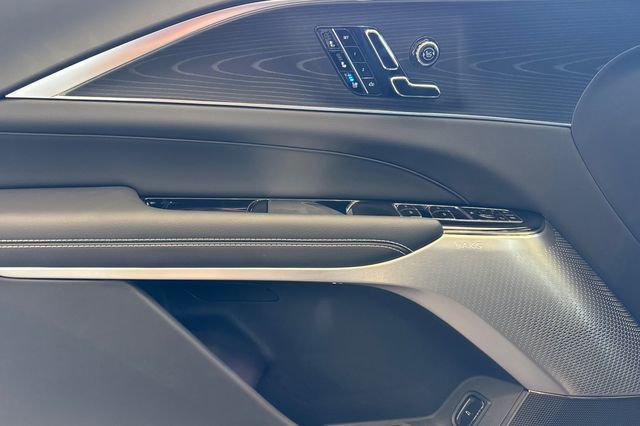 New 2026 Cadillac Lyriq Signature Sport w/ LPO, Floor Liner Package image 11