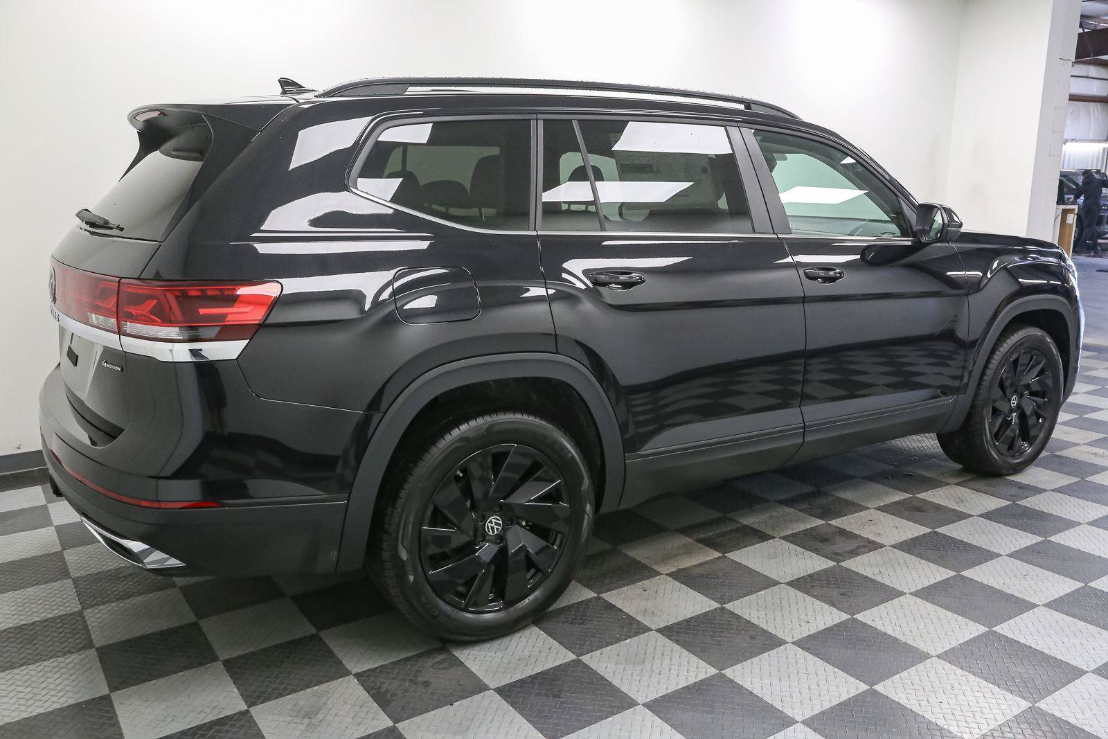 New 2026 Volkswagen Atlas SE AWD/4WD image 8