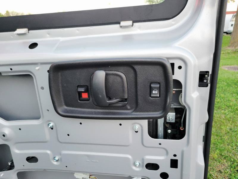 Used 2014 Chevrolet Express 1500 RWD image 11