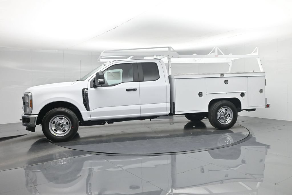 New 2026 Ford F350 XL w/ XL Chrome Package RWD image 38