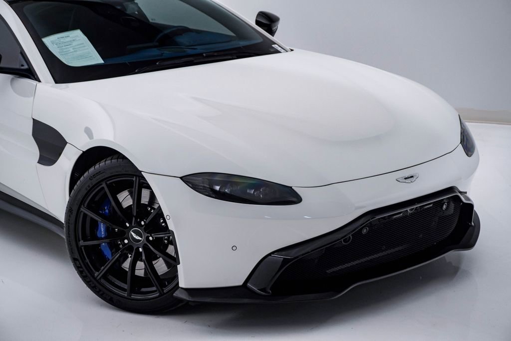 Used 2019 Aston Martin V8 Vantage Coupe image 4