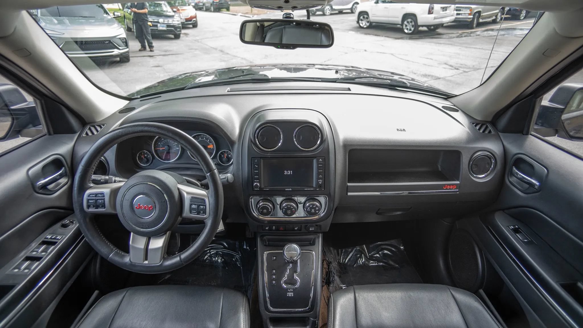 Used 2015 Jeep Patriot Limited w/ Sun/Sound Group AWD/4WD image 19