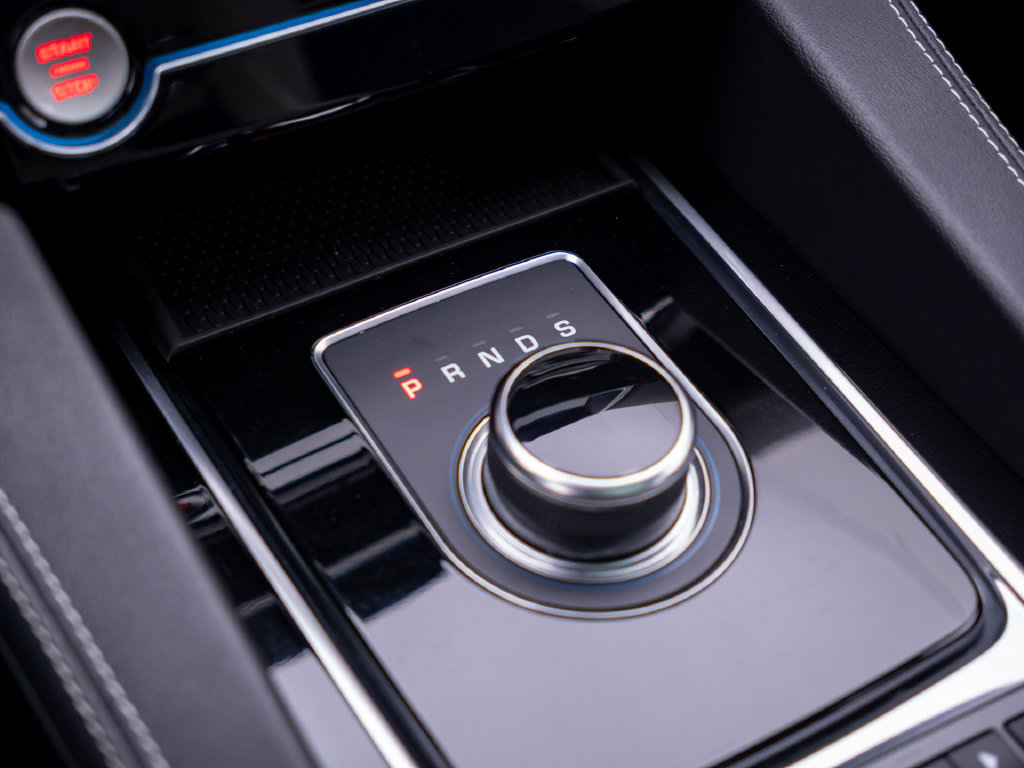 Used 2020 Jaguar F-PACE R-Sport AWD/4WD image 28