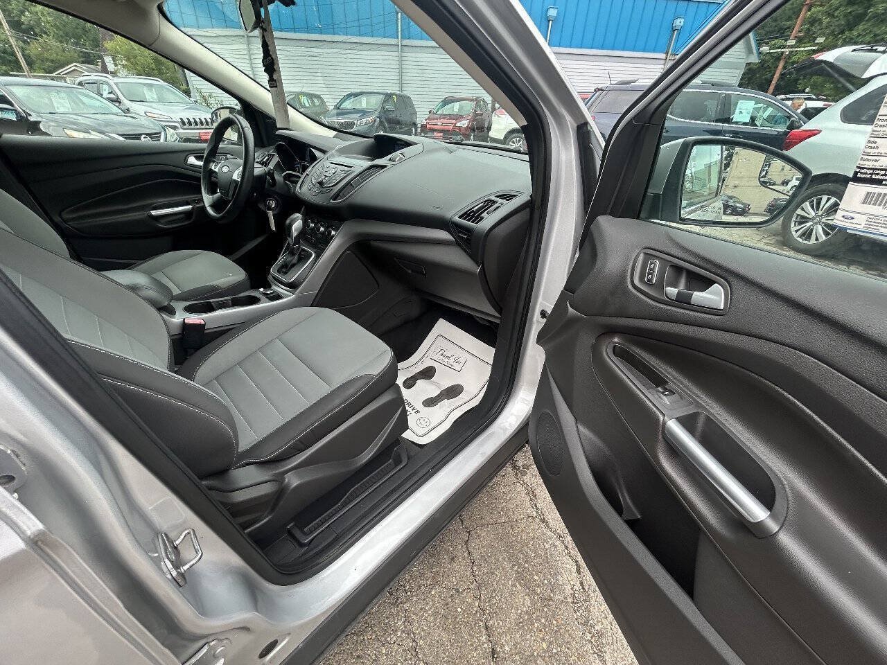 Used 2013 Ford Escape SE FWD image 9