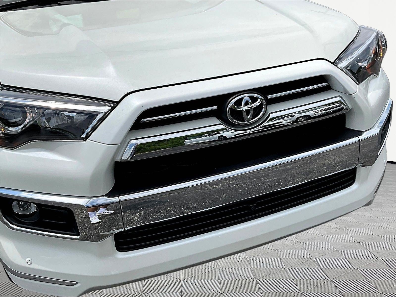 Used 2023 Toyota 4Runner Limited AWD/4WD image 33