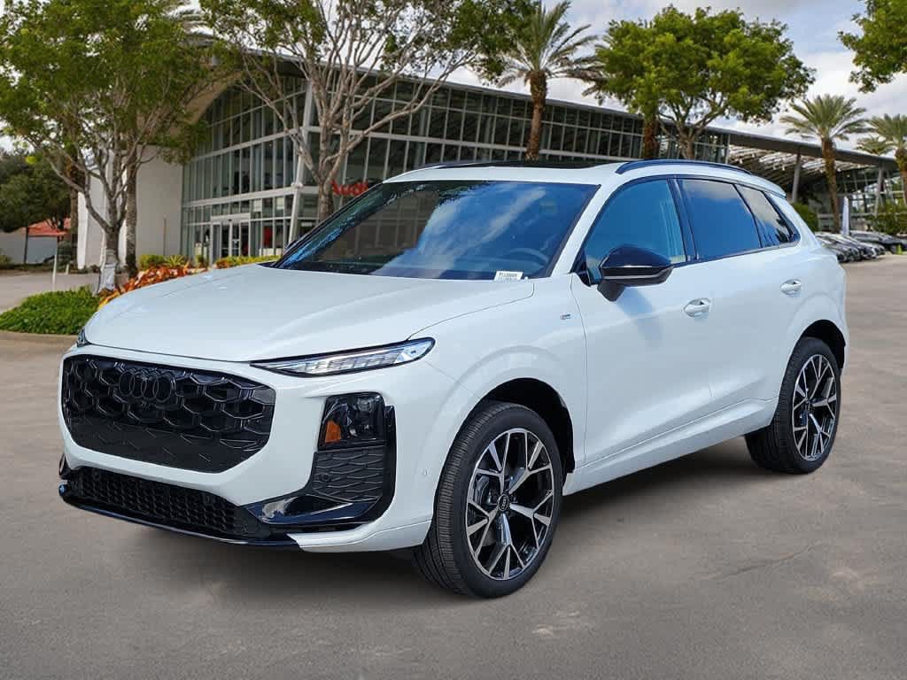 New 2026 Audi Q3 quattro 2.0T AWD/4WD image 1