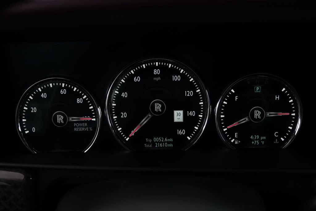 Used 2022 Rolls-Royce Cullinan Black Badge image 19