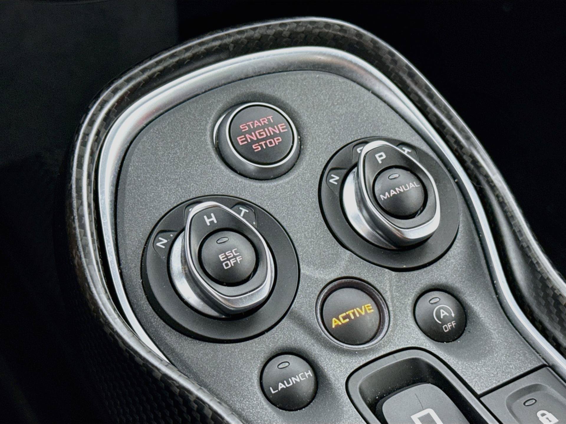 Used 2020 McLaren 620R RWD image 36