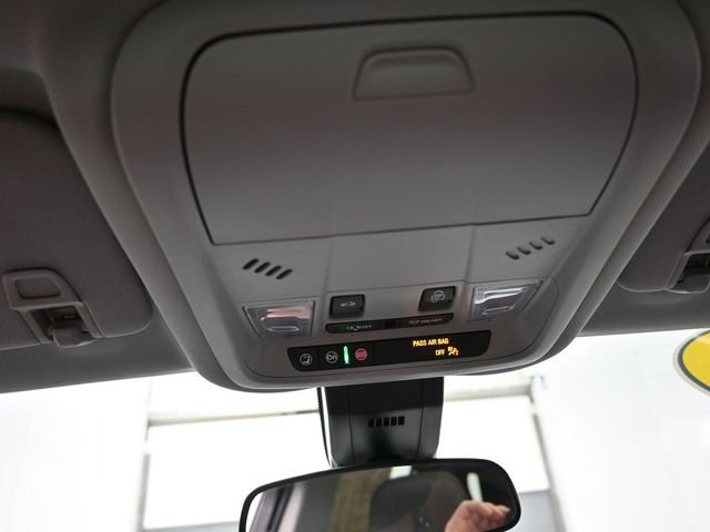 Used 2023 Chevrolet Equinox LT FWD image 12