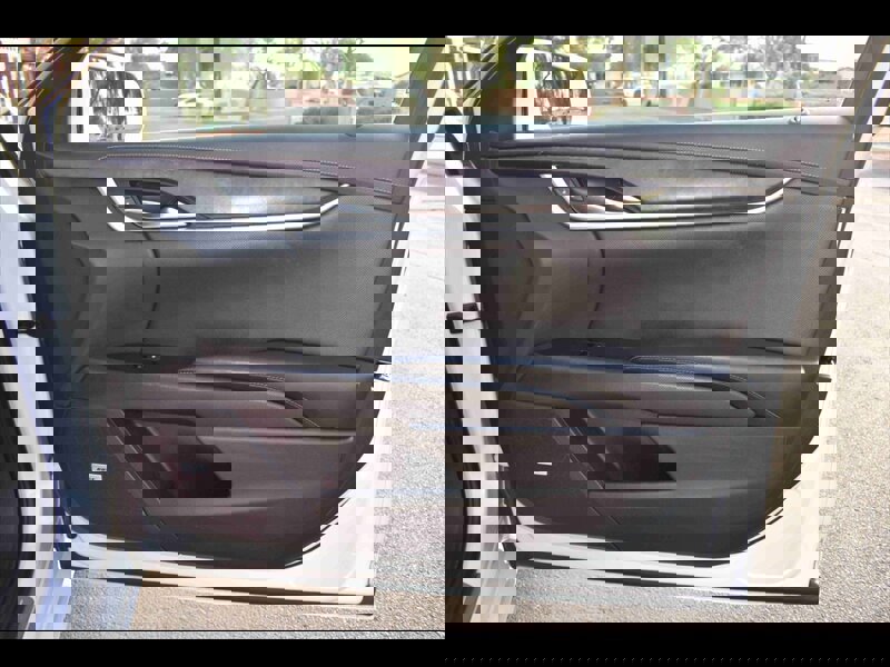 Used 2019 Cadillac XTS Luxury image 32