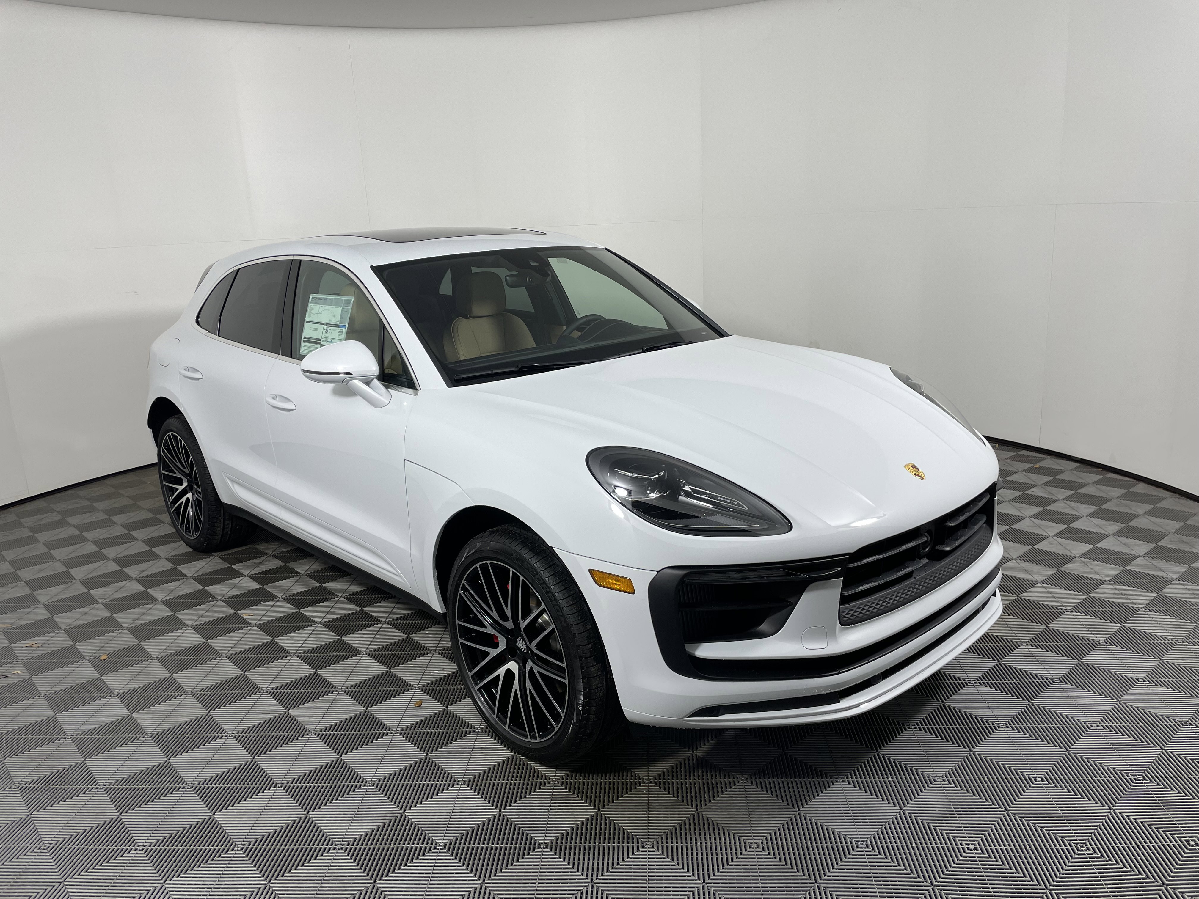 New 2026 Porsche Macan S image 9