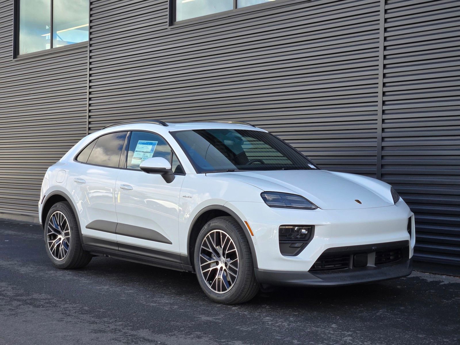 New 2026 Porsche Macan Electric RWD image 9