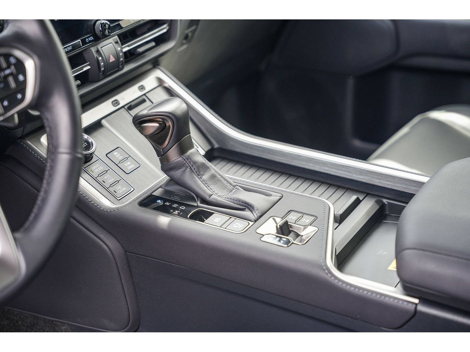 Used 2025 Lexus GX 550 AWD/4WD image 22