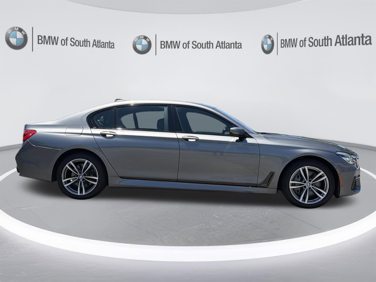 Used 2017 BMW 750i xDrive AWD/4WD image 30