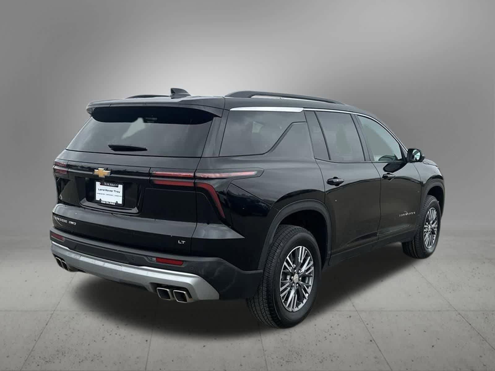 Used 2024 Chevrolet Traverse LT AWD/4WD image 6