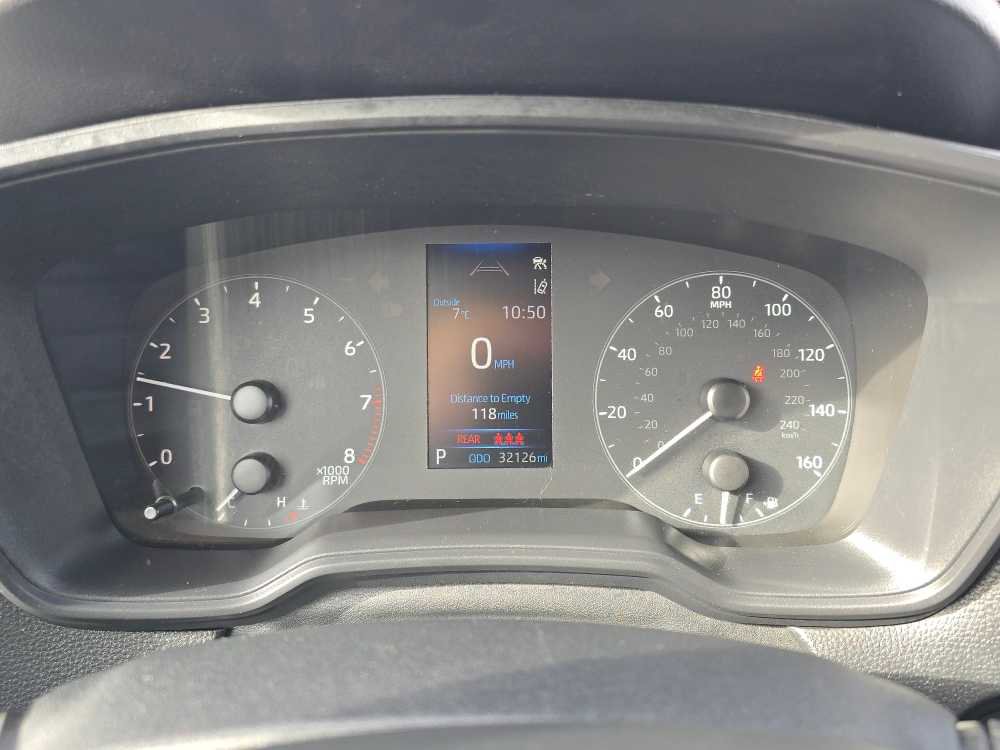 Used 2024 Toyota Corolla Cross LE image 20