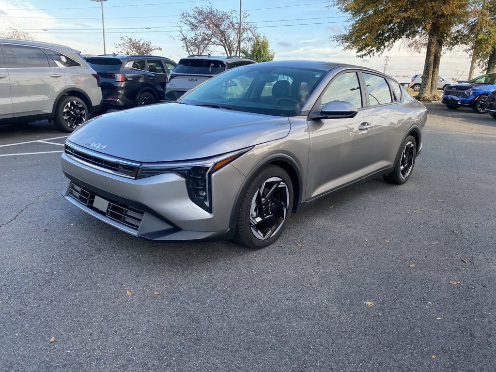 New 2025 Kia K4 EX image 3