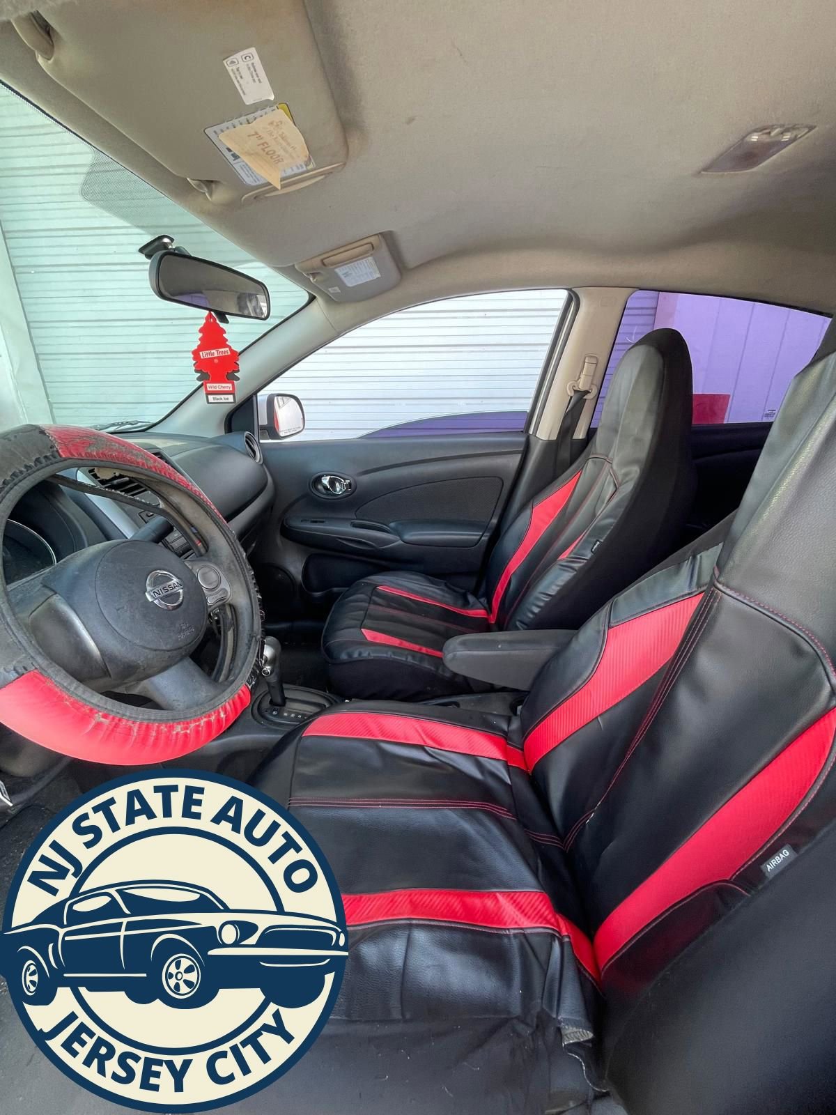 Used 2013 Nissan Versa SV image 3