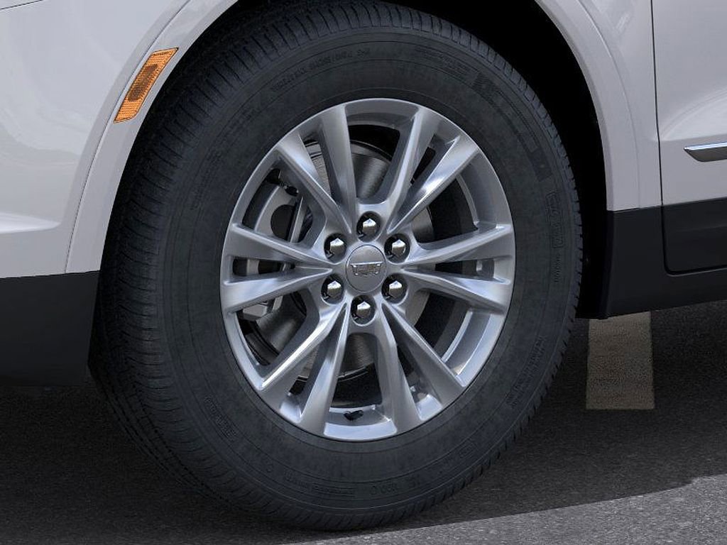 New 2026 Cadillac XT5 Luxury image 9