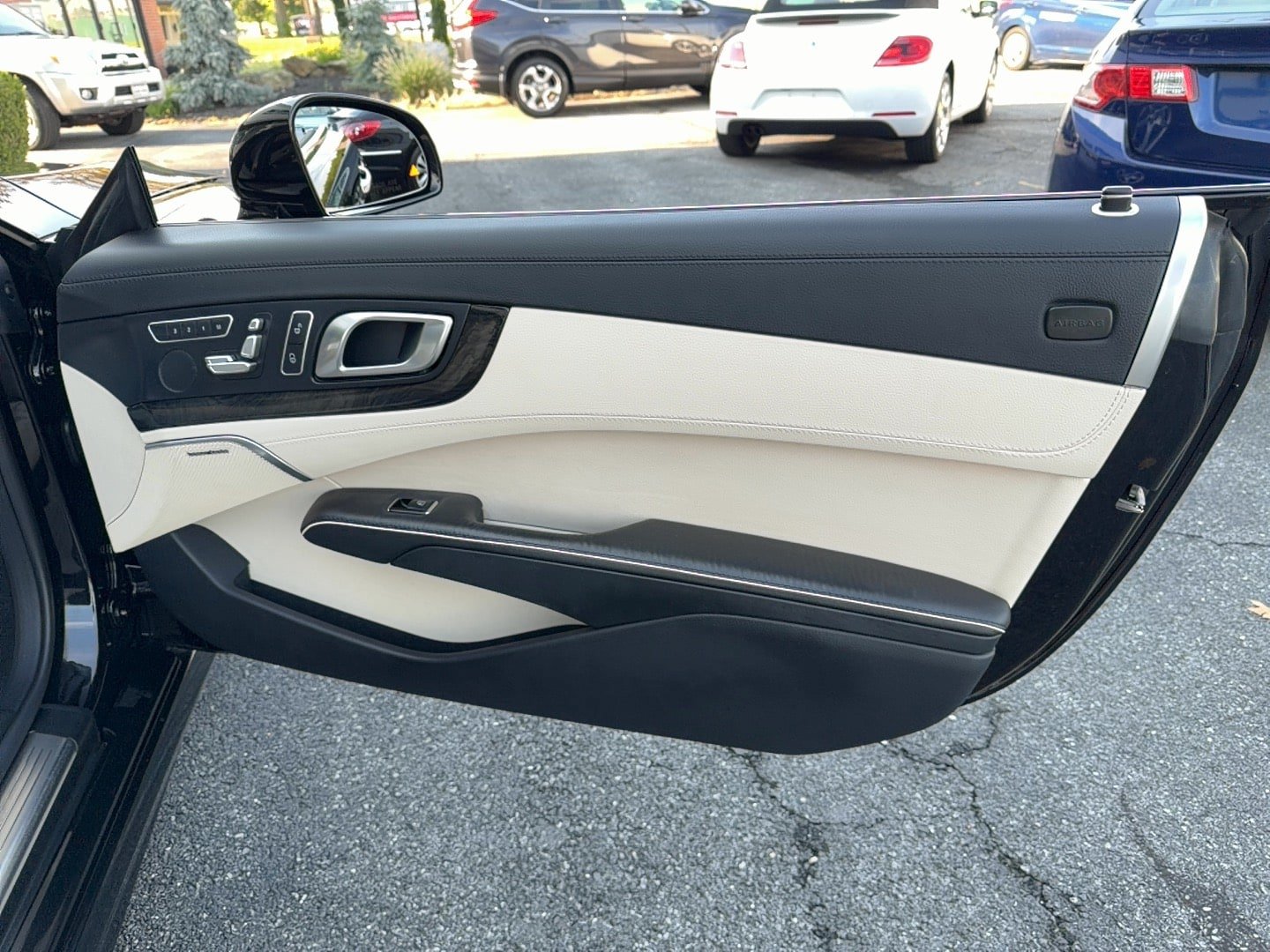 Used 2013 Mercedes-Benz SL 550 image 22