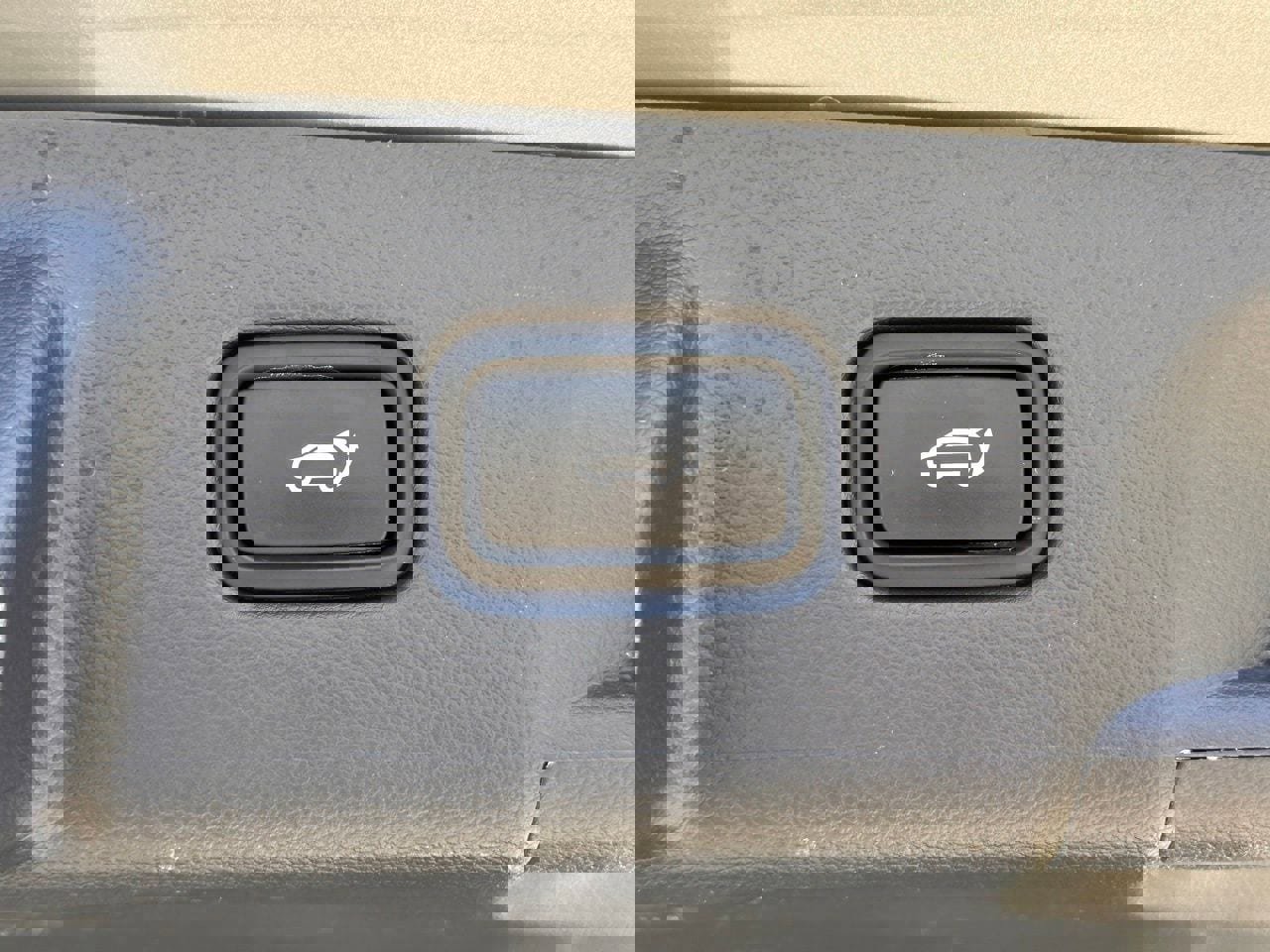 Used 2025 Hyundai Palisade Limited image 17