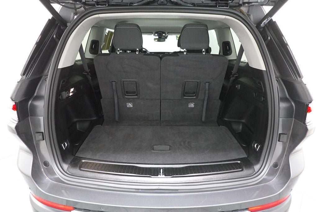 Used 2022 Jeep Grand Cherokee L Laredo w/ Luxury Tech Group I image 27